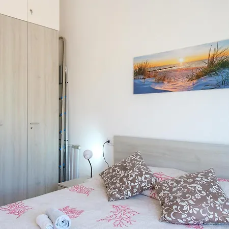 Сasa de vacaciones Lovely In With Kitchen