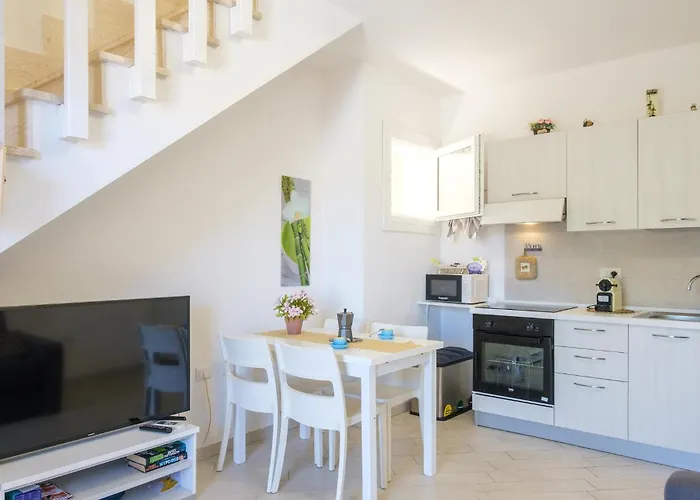 2 Bedroom Awesome In Viddalba