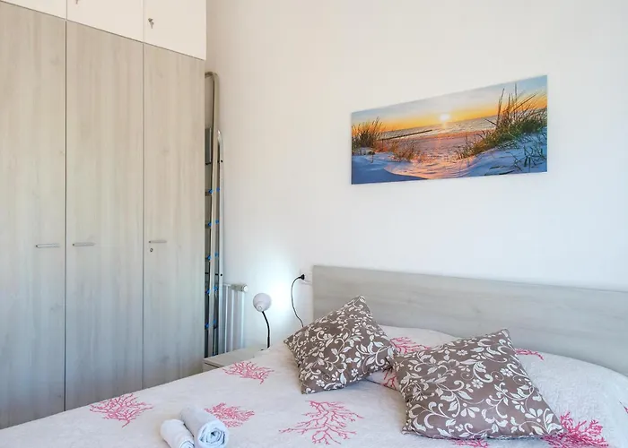Dom wakacyjny 2 Bedroom Awesome In